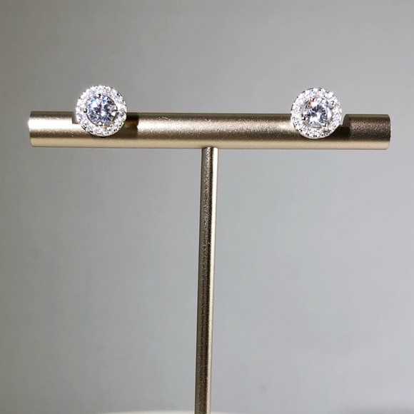 925 Sterling Silver Halo Stud Earrings - Picture 5 of 6